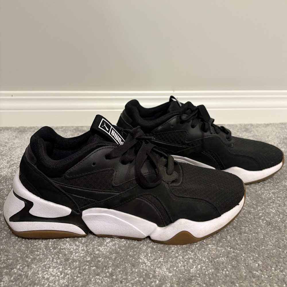 Puma Sneakers